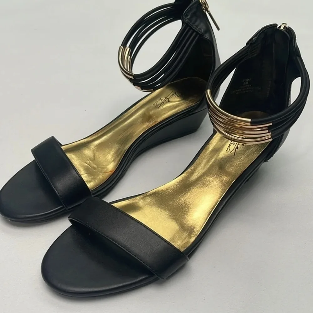 Women's Black Ankle-Strap Sandals with Gold Insole